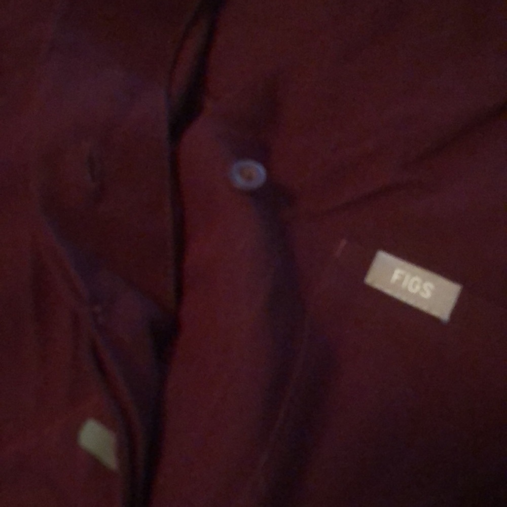 Figs Technical Collection Maroon Button Up Short Sleeve Maroon Scrub Top size XS - Picture 4 of 5